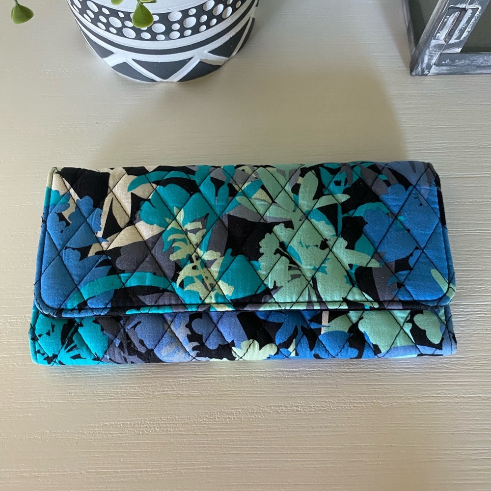 Vera Bradley CAMOFLORAL Trifold WALLET Clutch COIN Blue BLACK